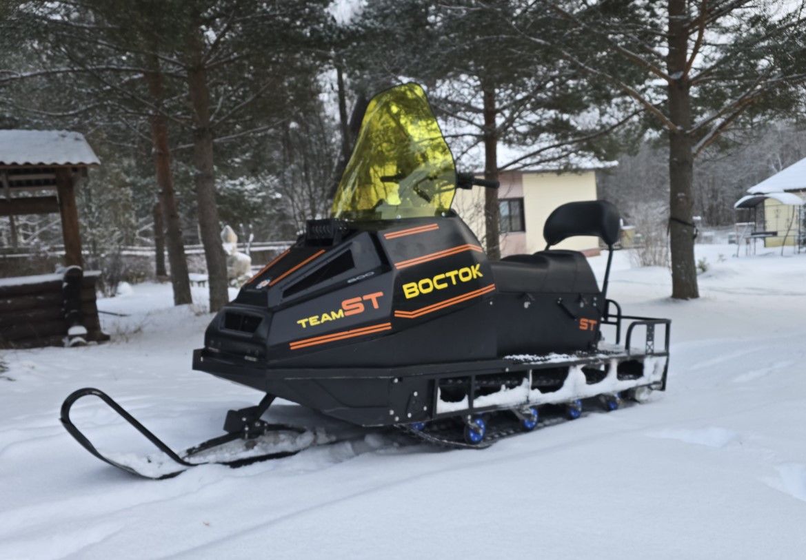 Снегоход Восток